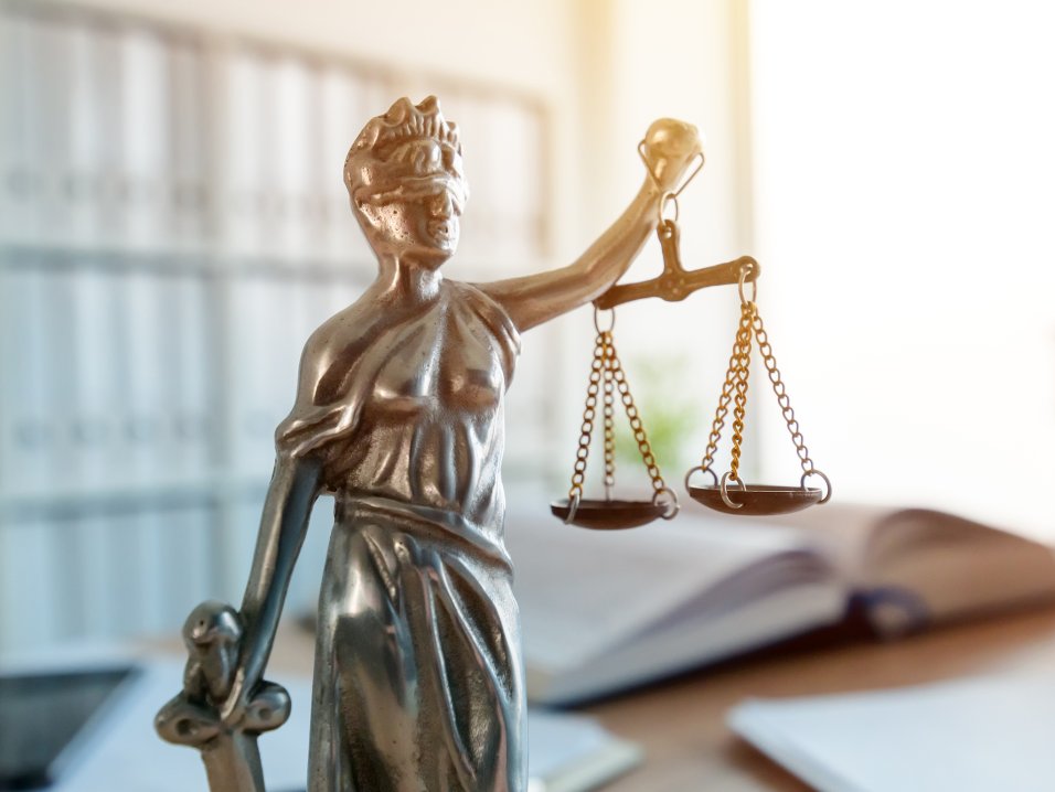 Huissier de justice Etude CJS