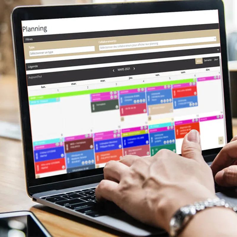Développement d’un planning collaboratif sur mesure | Kagency agence web à Nantes
